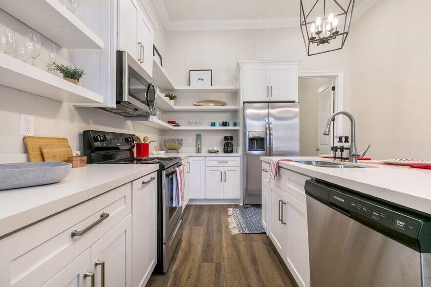 Building Photo - 1826 Martin Luther King Jr Blvd