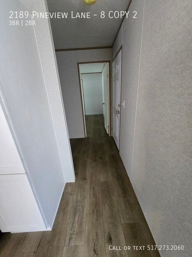 Building Photo - 2189 Pineview Ln