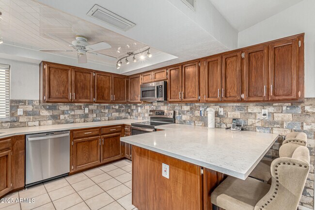 Building Photo - 6243 W Cholla St