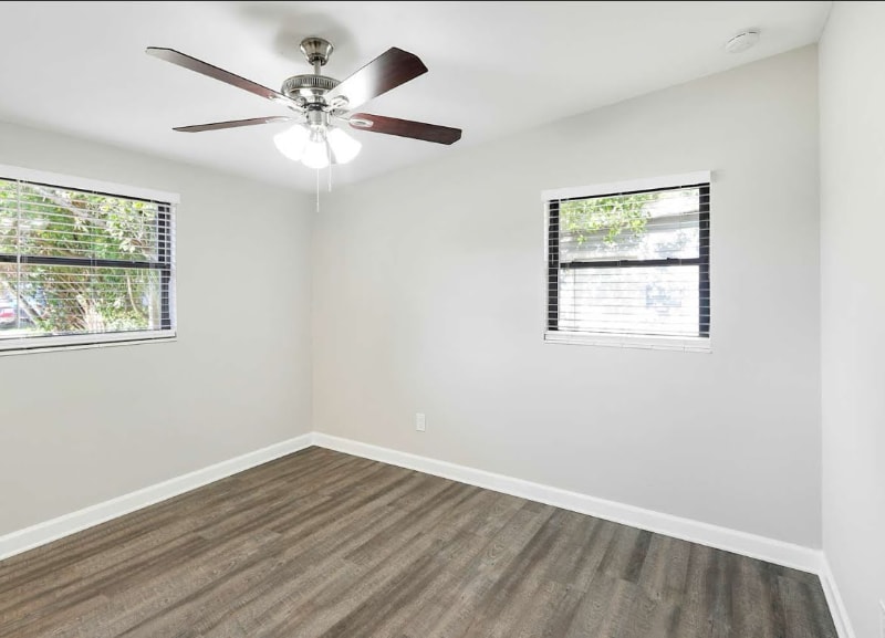 Building Photo - 8847 N 33rd St