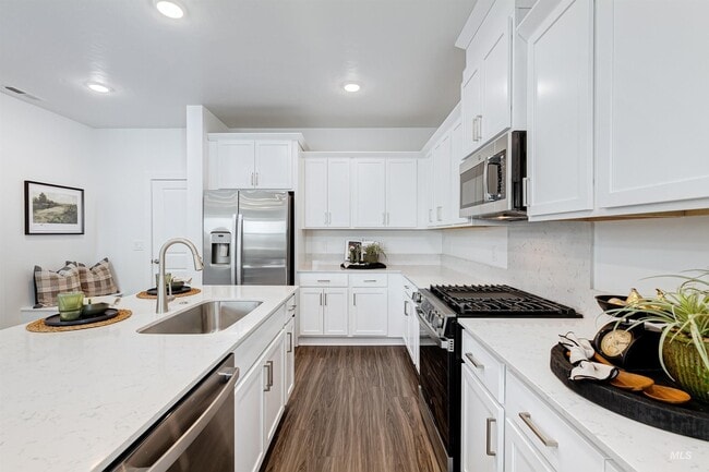 Building Photo - 4222 W Cirrus Ln