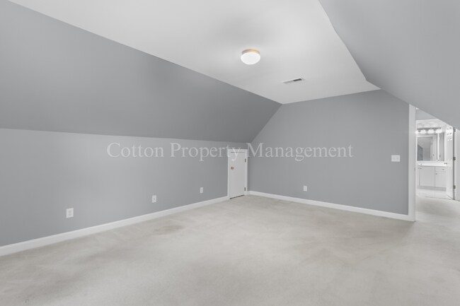 Building Photo - 4728 Wedgefield Dr