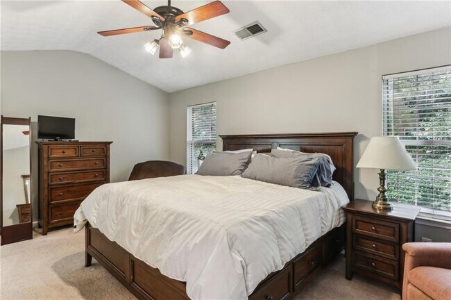 Building Photo - 4284 Cabretta Dr