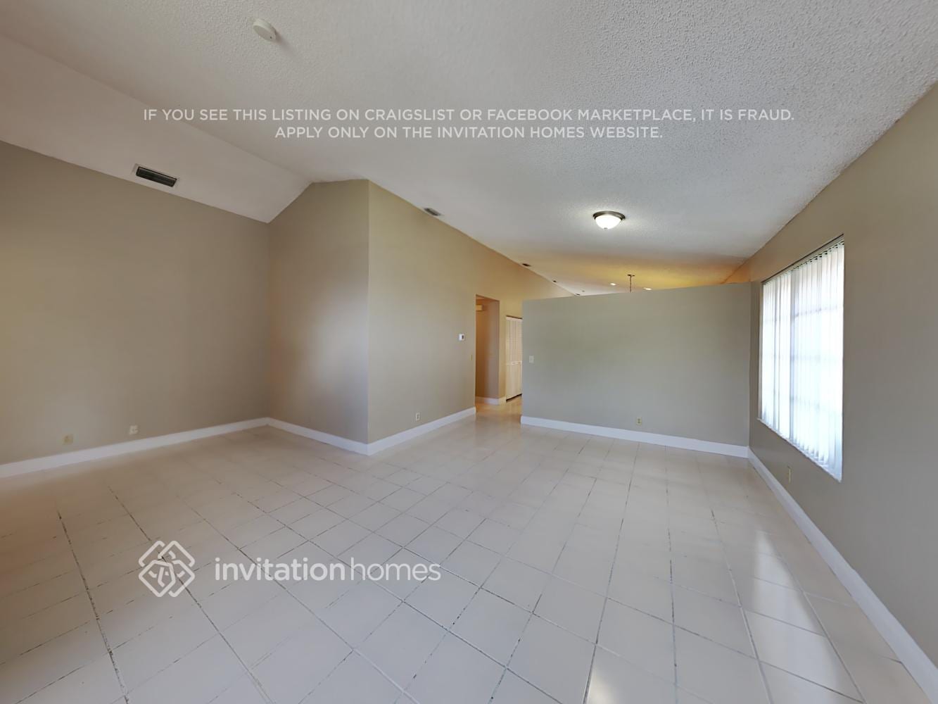 Building Photo - 4036 NW 5th Dr