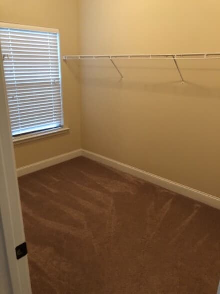 Building Photo - 955 Firethorne Pass