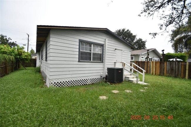 Building Photo - 205 W Haya St