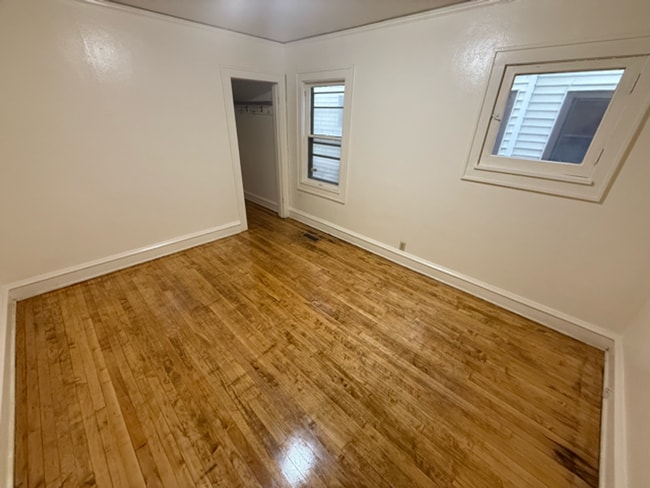 Building Photo - 2628-2630 N 48th St,