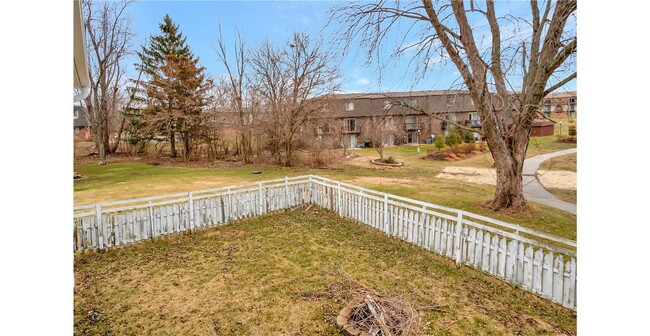 Building Photo - 75 Castle Coombe Ct