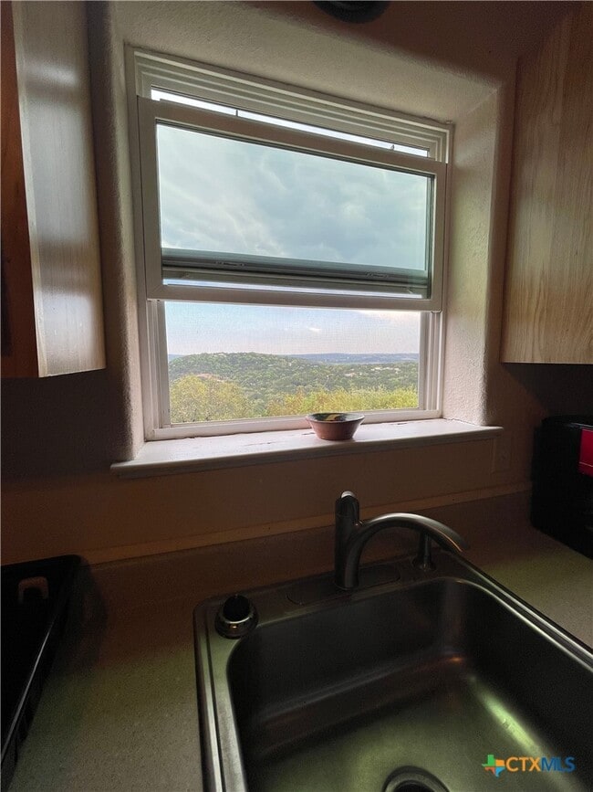 Building Photo - 532 Stenen Dr