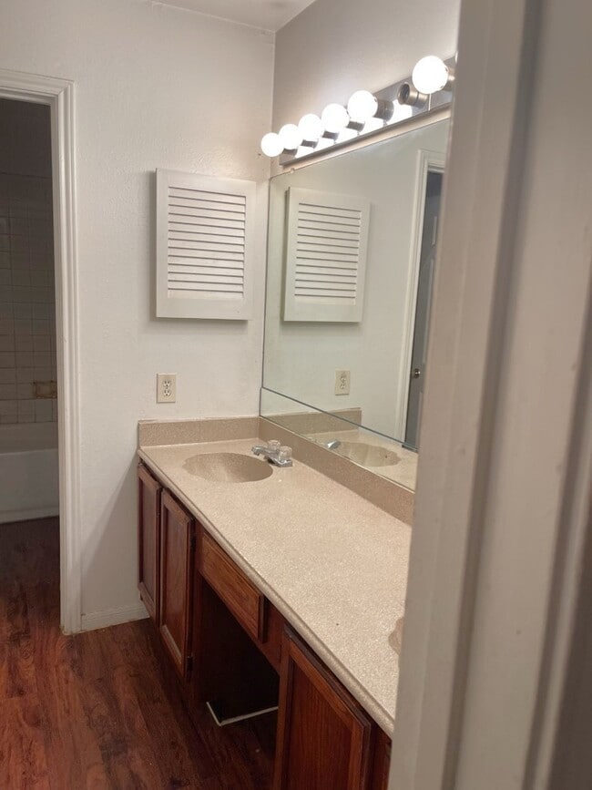 Building Photo - 14600 Fonmeadow Dr