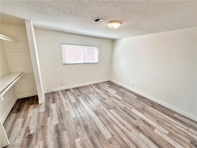 Building Photo - 5238 Greene Ln