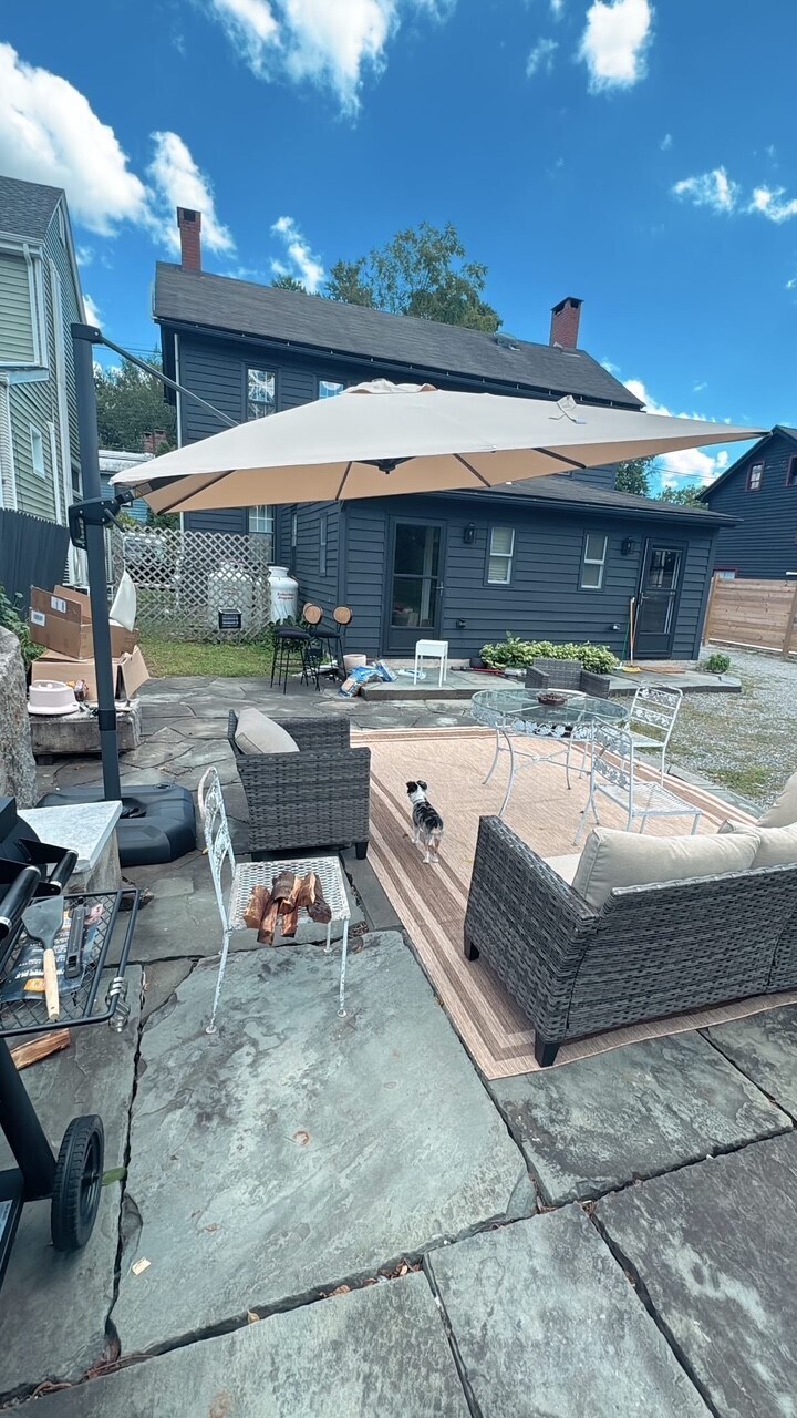 Building Photo - 567 Spring Mills Rd