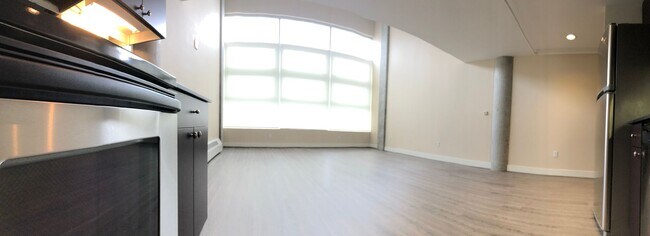 Building Photo - Jack London Square Loft – Newly Renovated, High Ceilings, Prime Location!