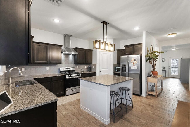 Building Photo - 4532 McBee Ct