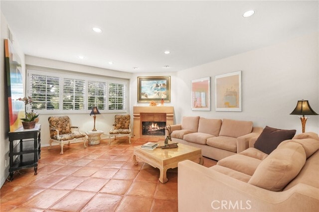 Building Photo - 1827 Barry Ave