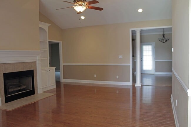 Building Photo - For Rent - Charming 3BR/2BA Home in Macken...