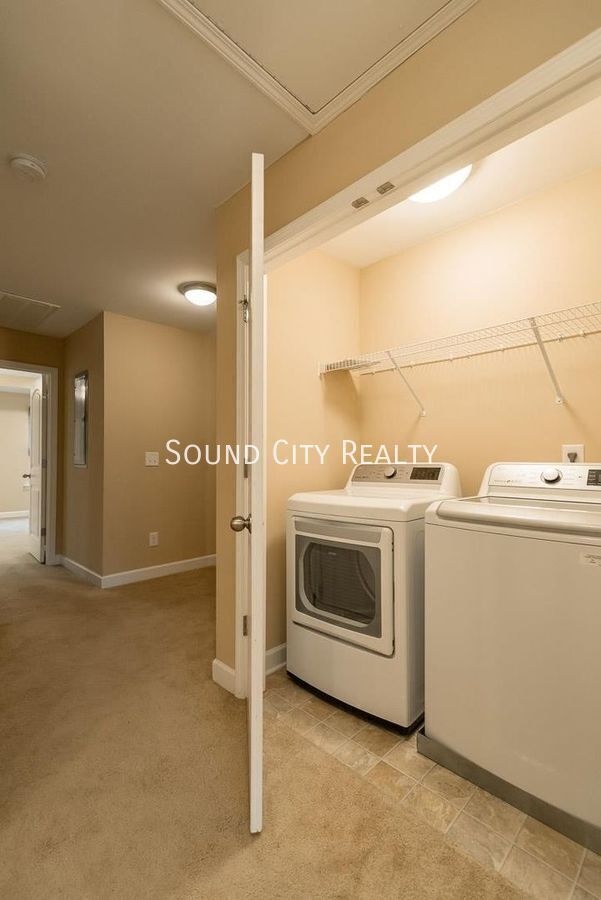 Building Photo - 1408-B Straightway Ave-
