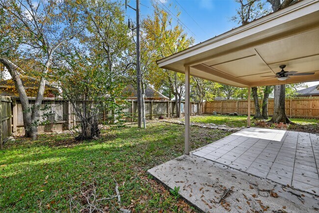 Building Photo - 16115 Little Cypress Ln