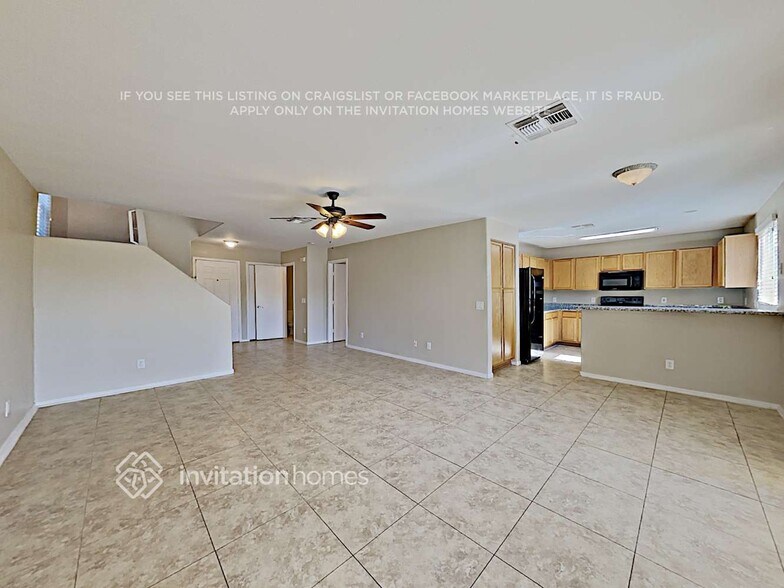 Building Photo - 4434 N 111th Ln