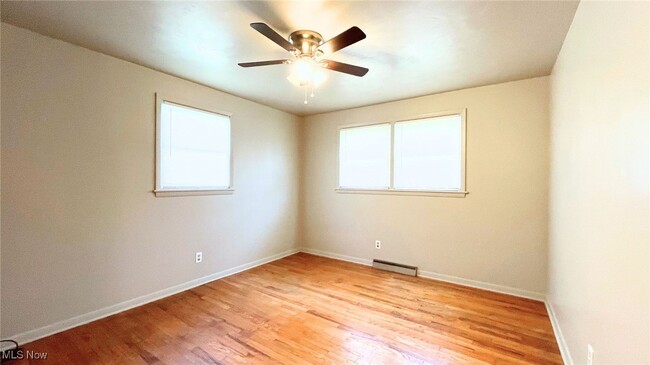 Building Photo - 6036 Tam O Shanter Dr