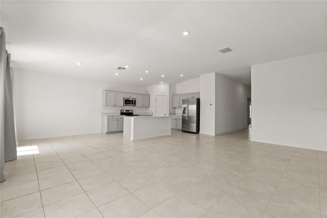 Building Photo - 680 Sand Pne Ln