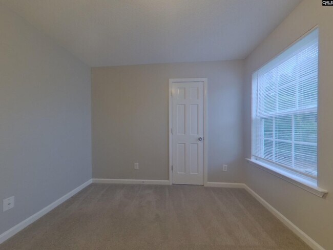 Building Photo - 121 Riglaw Cir