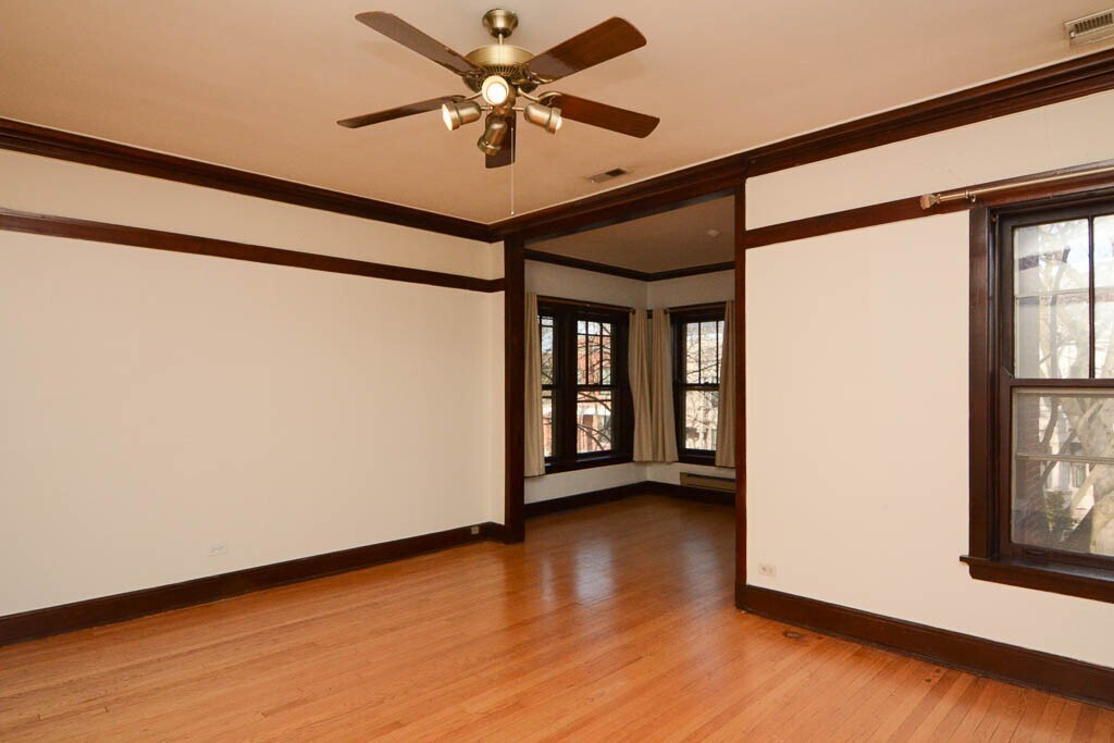 Building Photo - 1309 W Newport Ave