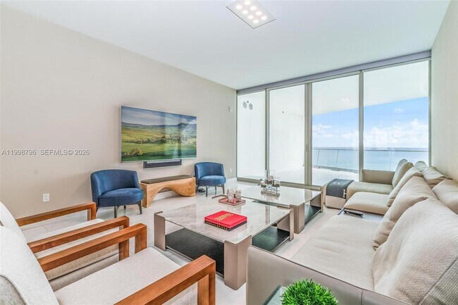 Building Photo - 16901 Collins Ave