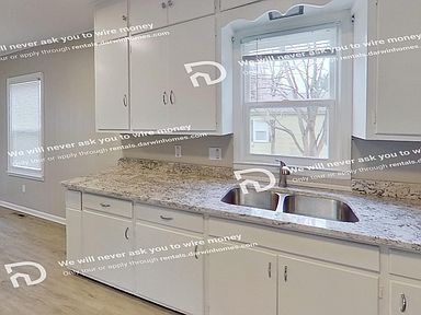 Building Photo - 514 SW 13th St