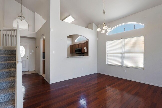 Building Photo - 7351 Sidewinder Dr NE