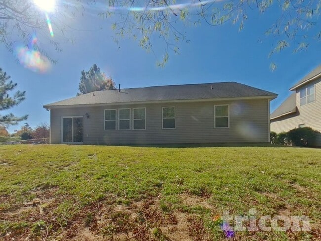 Building Photo - 338 Bronze Dr