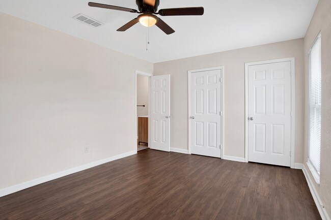 Building Photo - 8140 Lillian Hwy