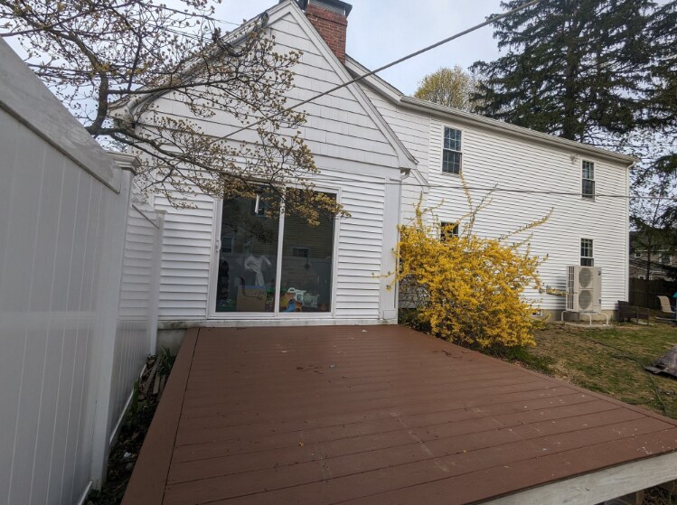 Building Photo - 58 Hartford St