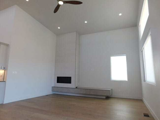 Building Photo - Stunning Home in Redlands Mesa