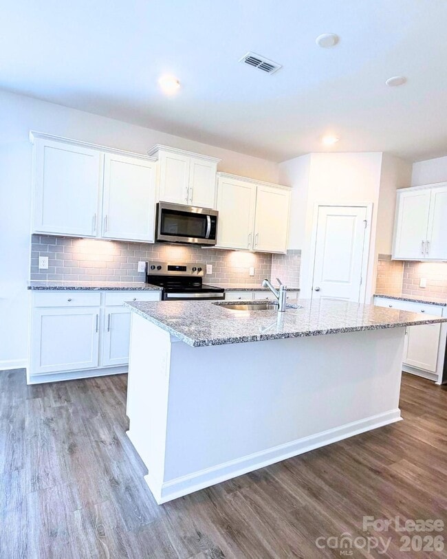 Building Photo - 3636 Pamlico St