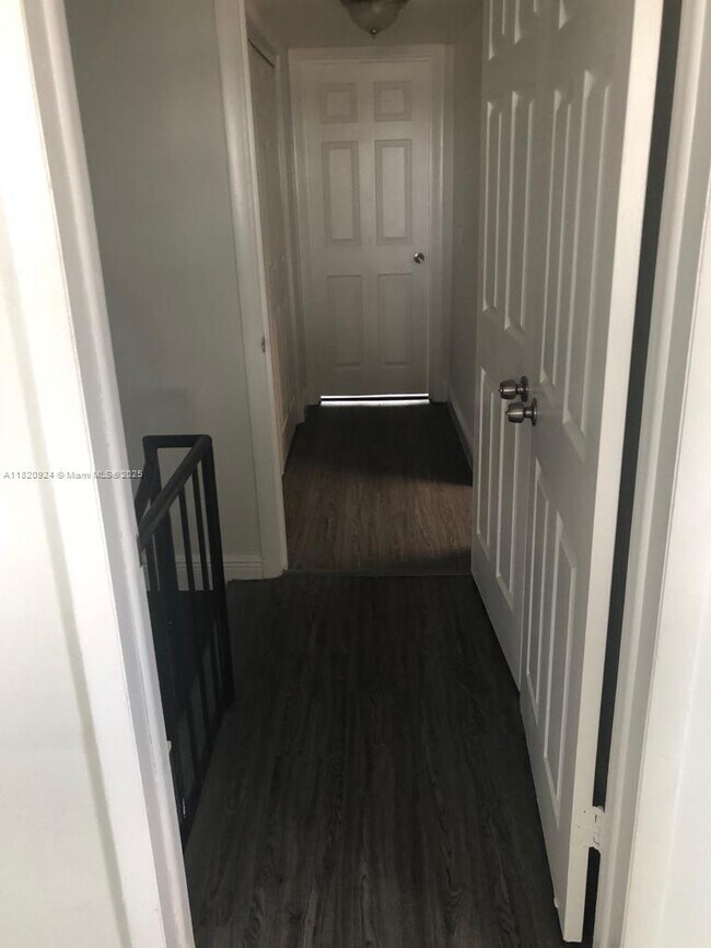 Building Photo - 2444 SW 58th Manor