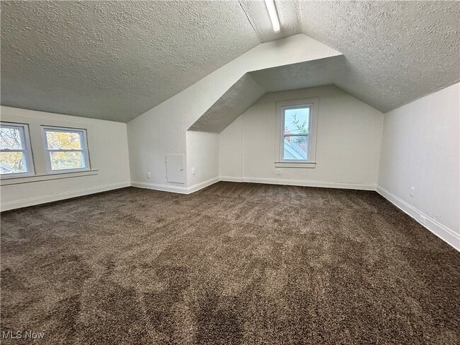 Building Photo - 846 Lee Dr