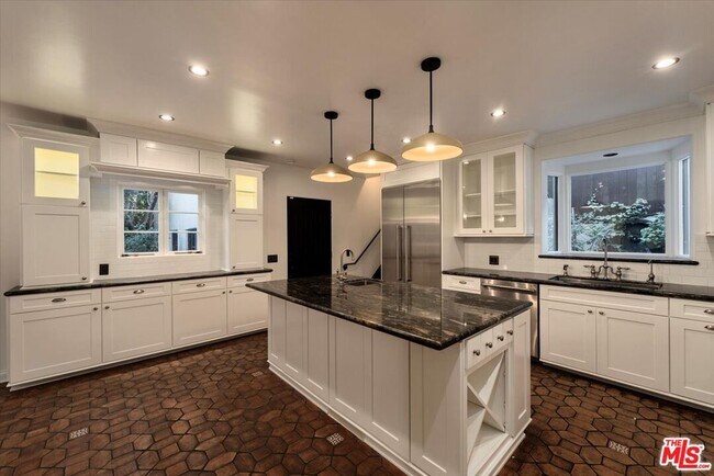 Building Photo - 1901 El Cerrito Pl