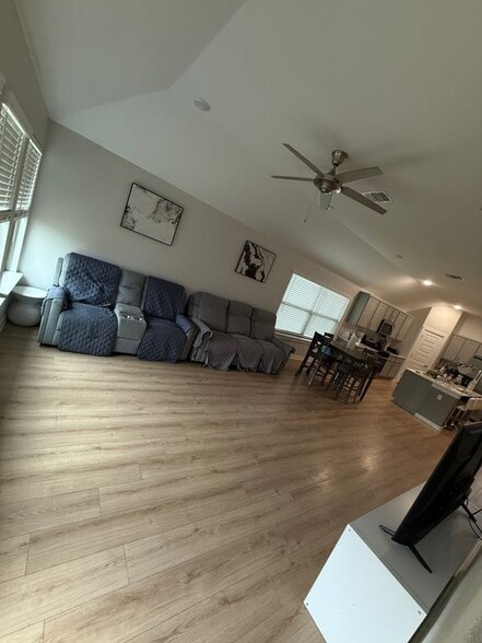 Building Photo - 124 Coppers Wy