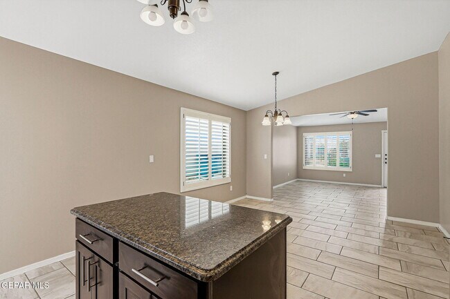Building Photo - 14809 Tierra Crystal Ave