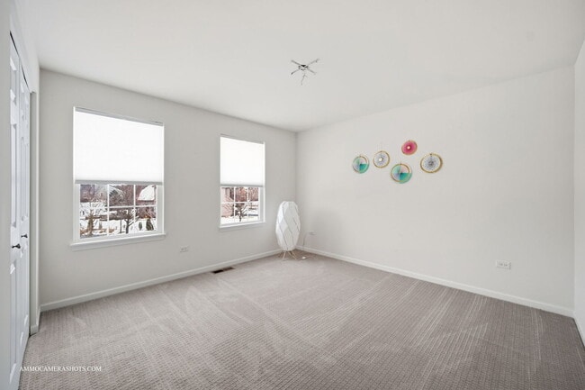 Building Photo - 26305 W Milestone Dr