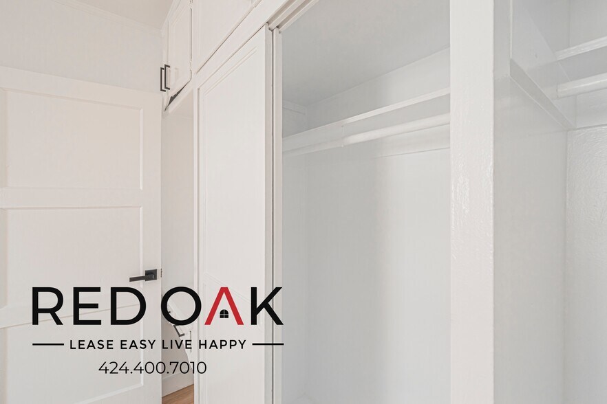 Building Photo - 1024 Menlo Ave