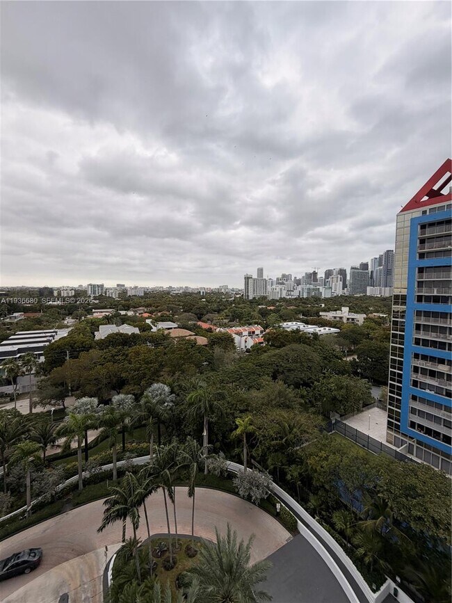 Building Photo - 2101 Brickell Ave