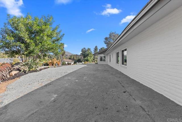 Building Photo - 16220 Del Norte