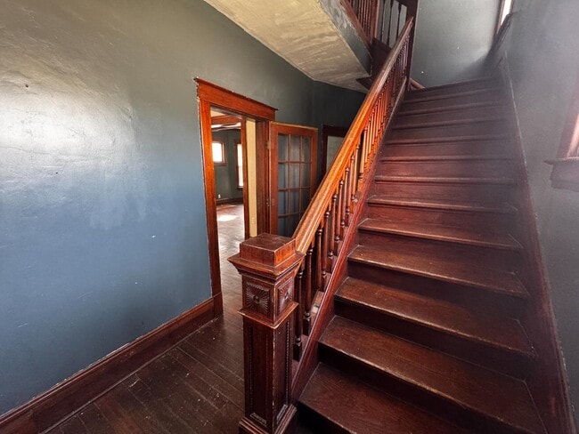 Building Photo - 1267 SW Harrison St