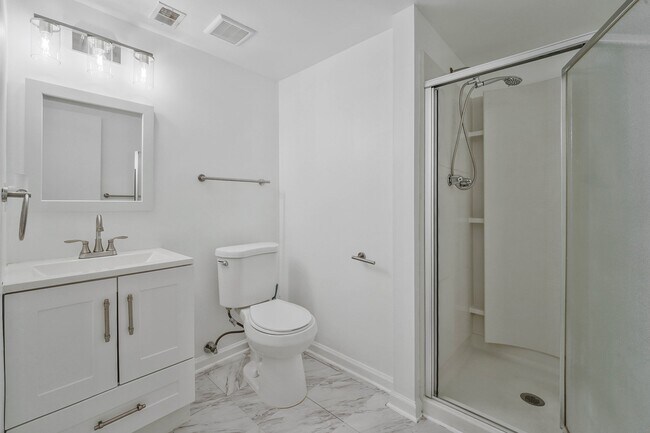 Building Photo - 12883 Cara Dr