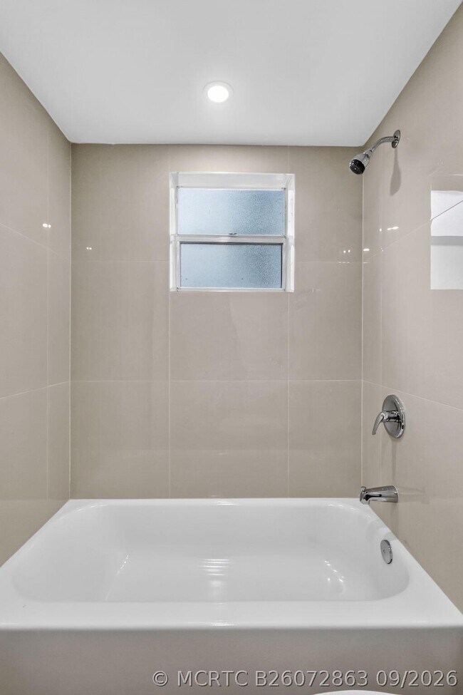 Building Photo - 770 Normandy Trail