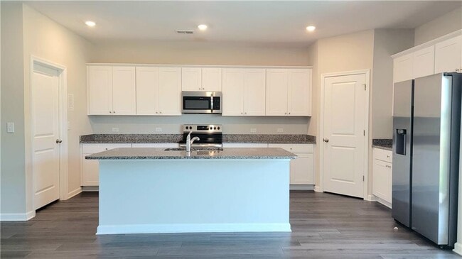 Building Photo - 17 Wynn Wy