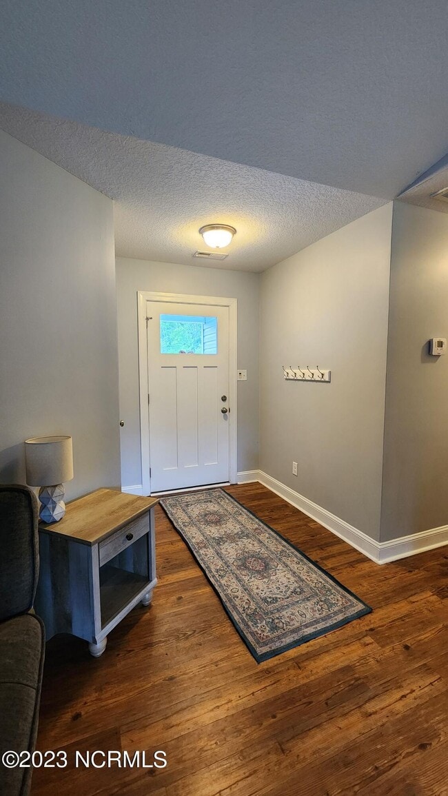 Building Photo - 119 Peytons Ridge Dr