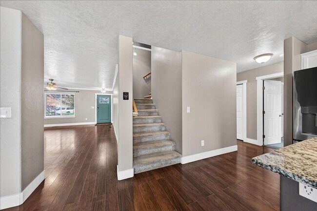 Building Photo - Beautiful NW Meridian Home with Privacy and Community Amenities